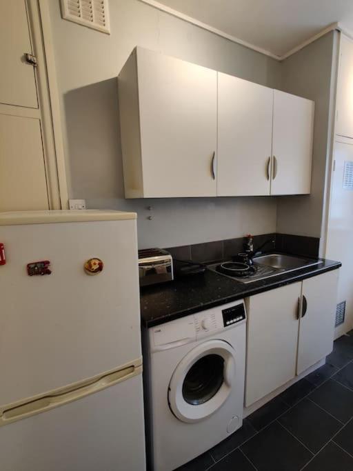 Simply Shoreditch 1 Bed Space Apartament